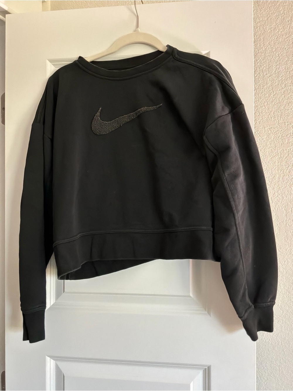 Nike Black Cropped Sweatshirt with Embroidered Swoosh